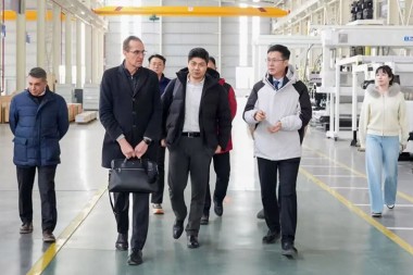 Bekerjasama untuk Pembangunan, Bekerjasama Secara Global – Ketua Pegawai Eksekutif Piovan Global Melawat Jwell Machinery