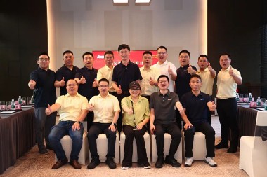 Jwell Mempercepat Pelancaran Global: Perintis Luar Negara Menerajui, Memperkasa Pelanggan melalui Susun Atur "Pusat Perkhidmatan + Kilang"